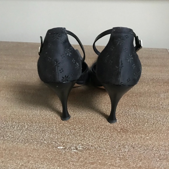 Gorgeous Dolce & Gabbana Heels - Picture 3 of 4